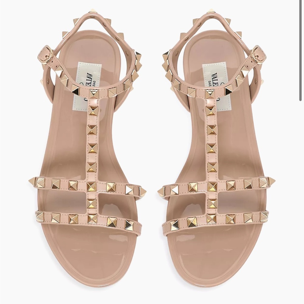 Valentino Rockstud Flat Rubber Sandals | Tan/Poudre | 38